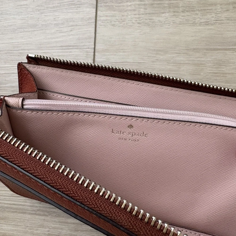 Kate‎ Spade Chestnut Brown Pebbled Leather Eva L Zip Continental Wallet Clutch